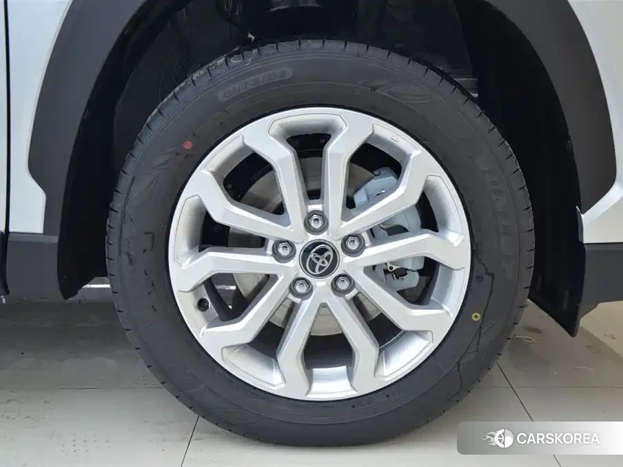 Toyota Frontlander 2026 Silver/gray из Китая