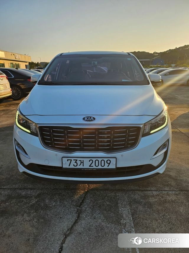 Kia The New Carnival 2018 Белый из Кореи