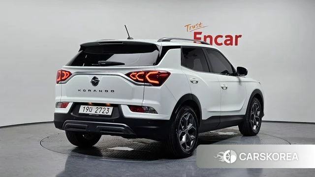 Ssangyong Beautiful Korando 2019 Белый из Кореи