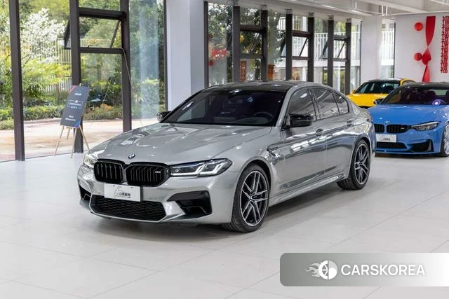 BMW M5 2021 Серебристо-серый из Китая