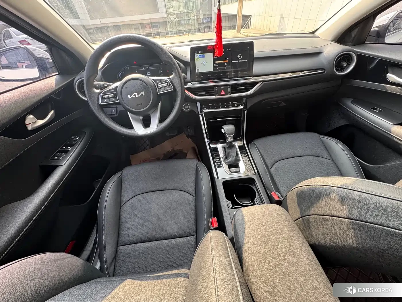 Kia K3 2022 Белый из Китая