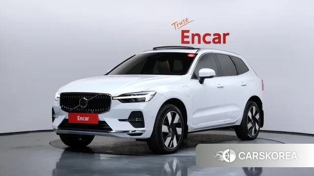 Volvo XC60 second Generation 2025 Белый из Кореи
