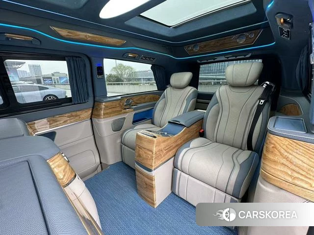 Mercedes-Benz V-class 2024 Черный из Китая