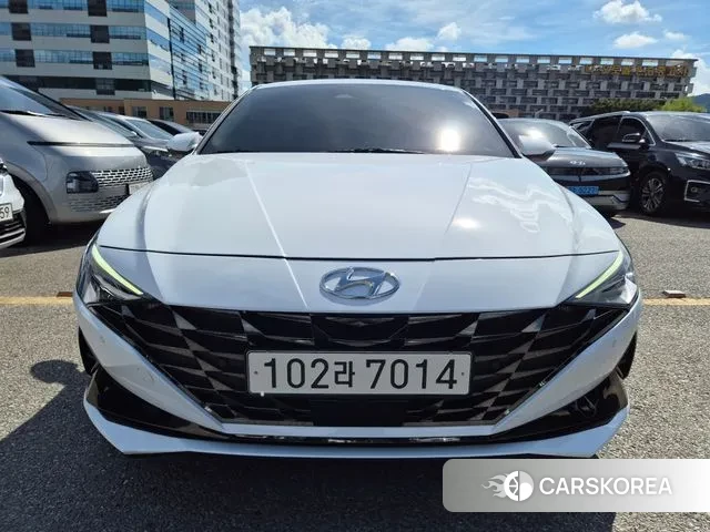 Hyundai Avante (CN7) 2022 Белый из Кореи
