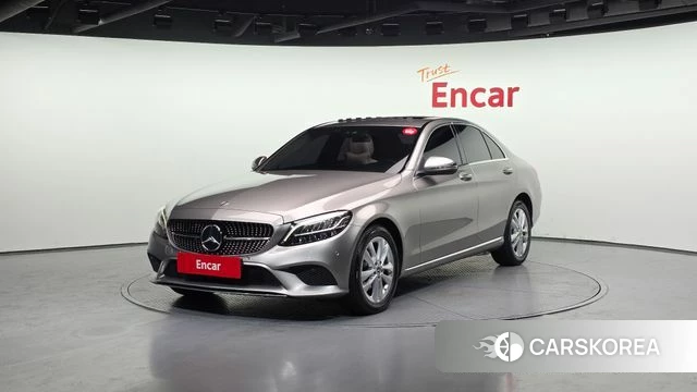 Mercedes-Benz C-Class W205 2018 Серебристо-серый из Кореи