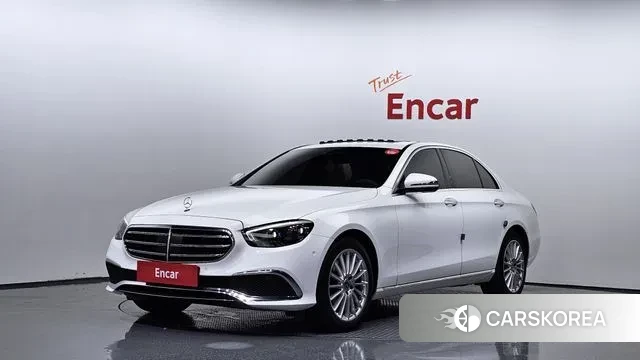 Mercedes-Benz E-Class W213 2021 Белый из Кореи