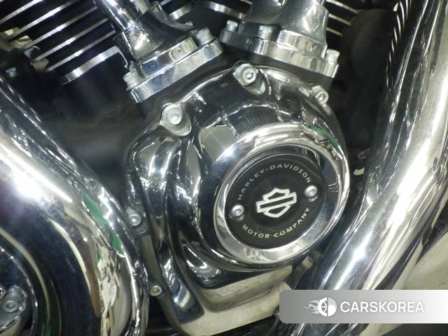 Engine photo