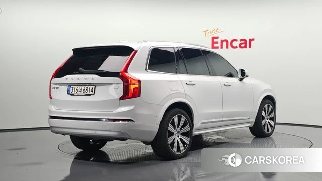 Volvo XC90 second Generation 2022 Белый из Кореи