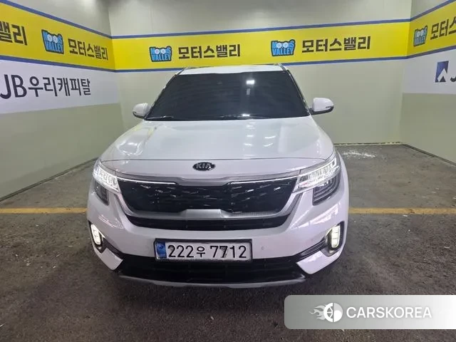 Kia Seltos 2020 Белый из Кореи