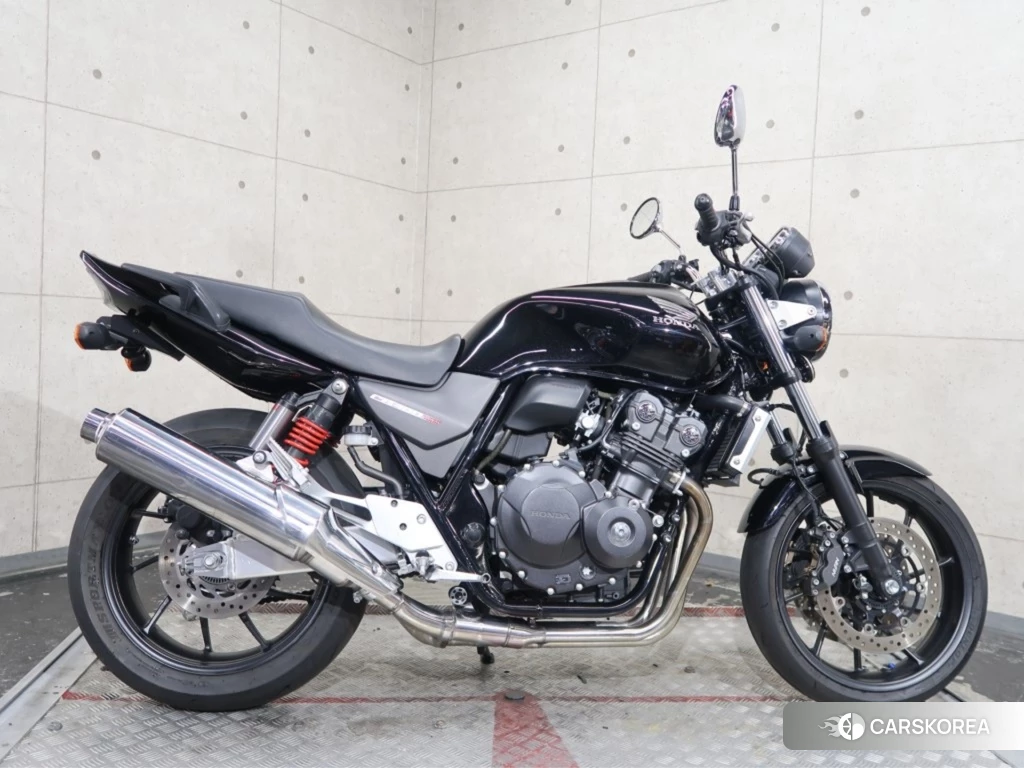 Проданный Honda CB400SF ABS 2020 из Японии