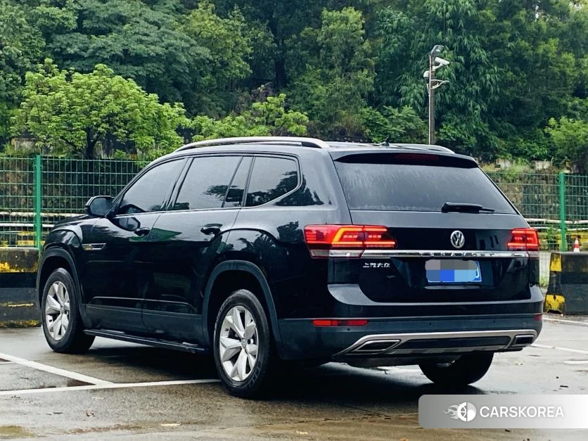 Volkswagen Tourang 2019 Черный из Китая