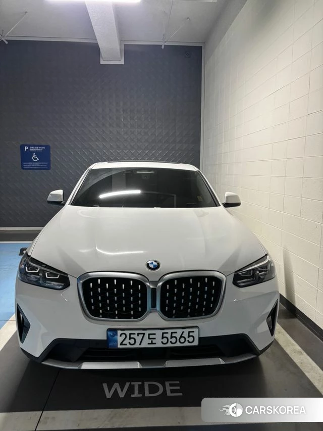 BMW X4 (G02) 2022 Белый из Кореи