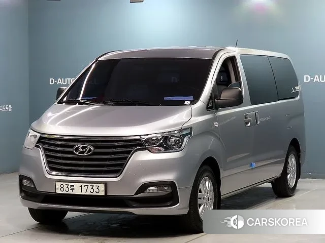 Hyundai The New Grand Starex 2019 Серебристо-серый из Кореи