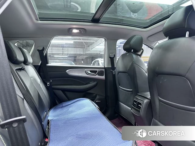 Roewe eRX5 2021 Серебристо-серый из Китая