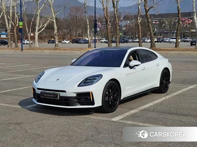 Porsche Panamera (972) 2024 Белый из Кореи