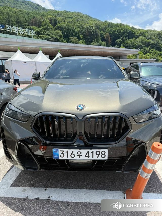 BMW X6 (G06) 2026 Песочный из Кореи