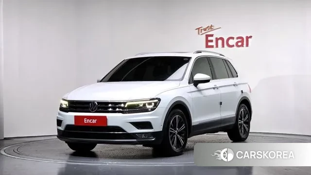 Volkswagen Tiguan second Generation 2020 Белый из Кореи