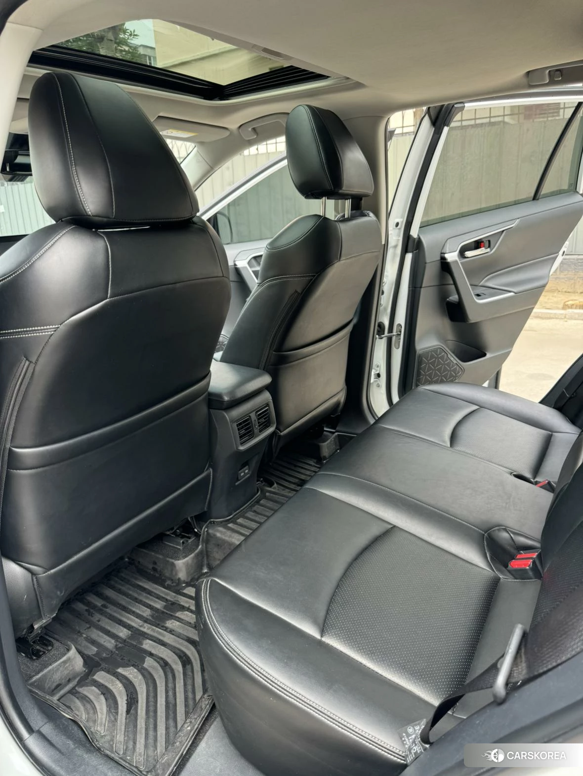 Toyota RAV4 Rongfang 2021 Белый из Китая