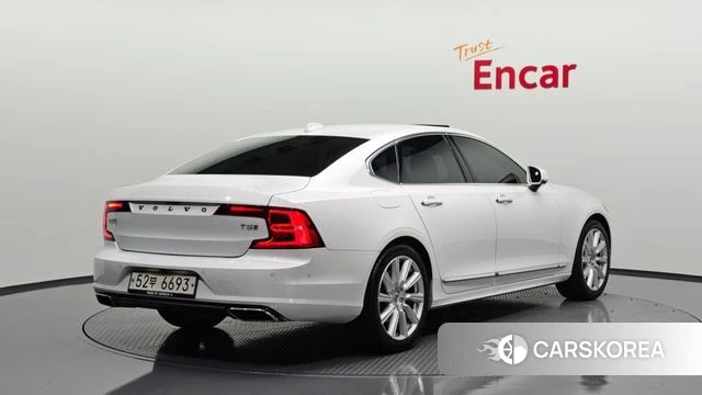 Volvo S90 2019 Белый из Кореи