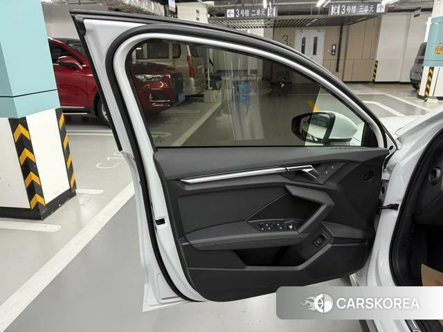Audi A3 2021 Белый из Китая