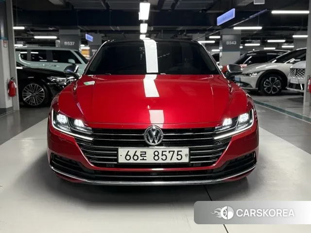 Volkswagen Arteon 2019 Красный из Кореи