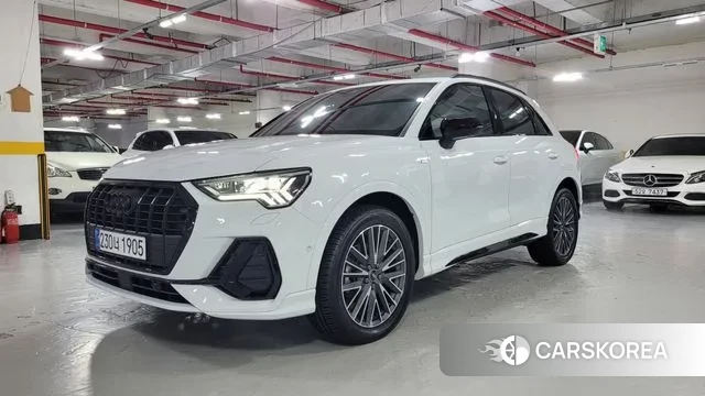 Audi Q3 (F3) 2025 Белый из Кореи