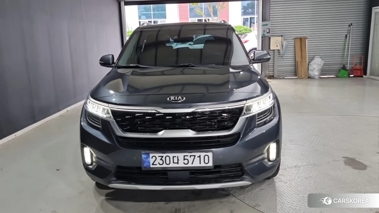 Kia Seltos 2020 Серый из Кореи