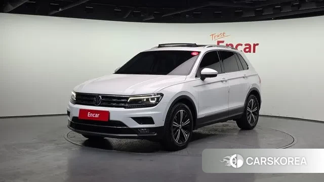 Volkswagen Tiguan second Generation 2019 Белый из Кореи