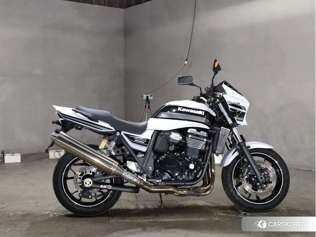Проданный Kawasaki ZRX 1200 2012 из Японии