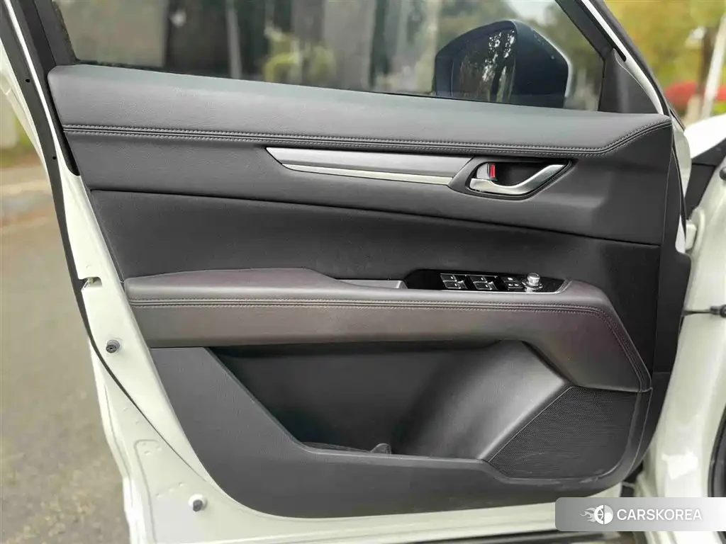 Mazda CX-8 2021 Белый из Китая