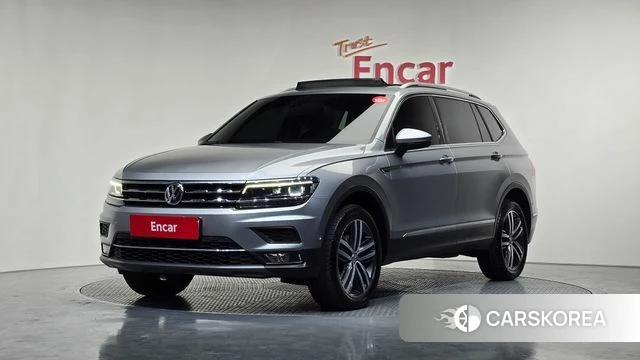 Volkswagen Tiguan Allspace 2020 Серебристо-серый из Кореи