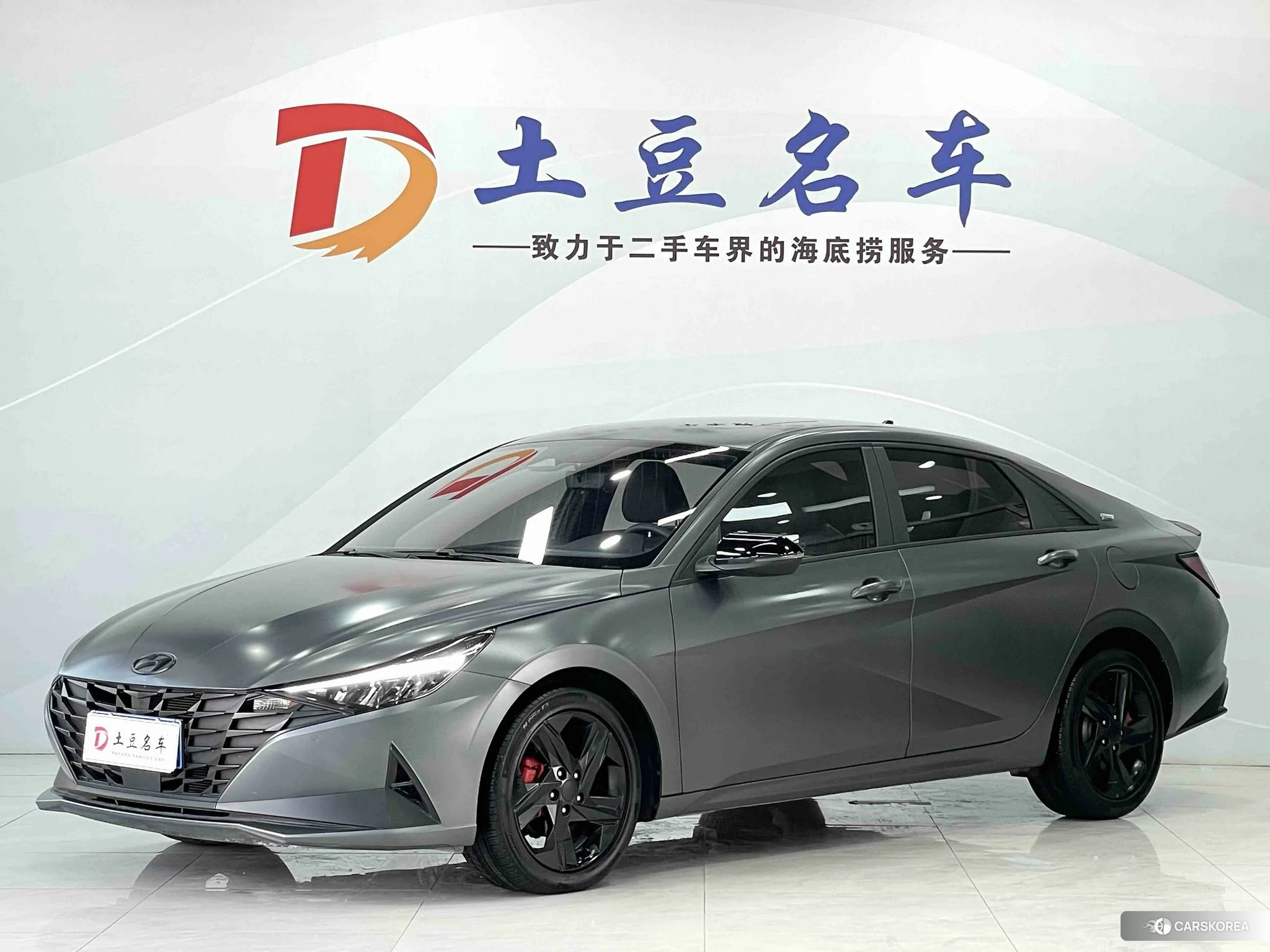Hyundai Elantra 2022 Серебристо-серый из Китая