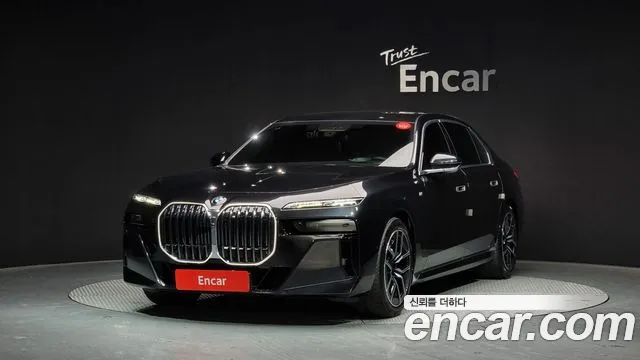 BMW 7 Series (G70) 2023 Черный из Кореи