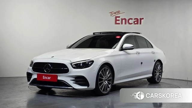 Mercedes-Benz E-Class W213 2021 Белый из Кореи