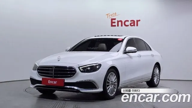 Mercedes-Benz E-Class W213 2023 Белый из Кореи
