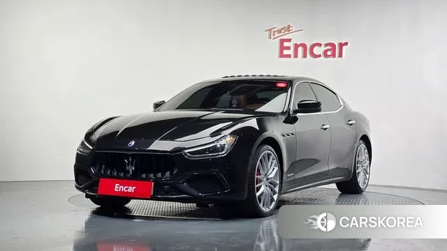 Maserati Ghibli 2018 Черный из Кореи