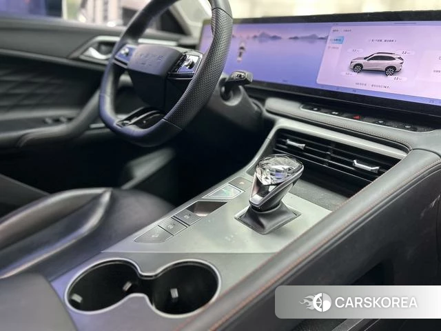 Roewe RX5 2022 Темно-серый из Китая