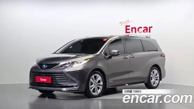 Toyota Sienna 4th Generation 2021 Серый из Кореи