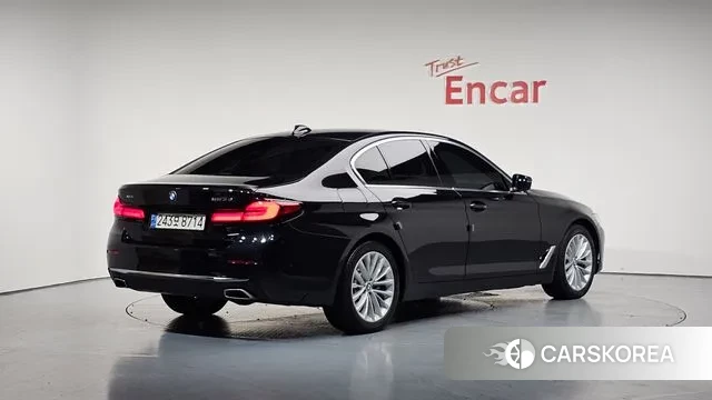 BMW 5 Series (G30) 2020 Черный из Кореи