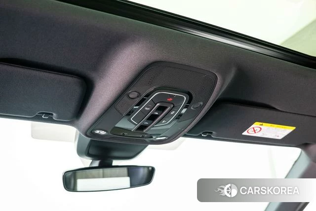 Audi A6L 2022 Черный из Китая