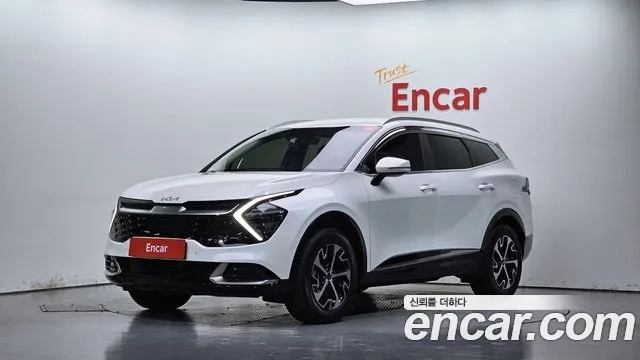 Kia Sportage 5th Generation Hybrid 2023 Белый из Кореи