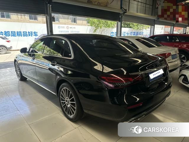 Mercedes-Benz E-class 2022 Черный из Китая
