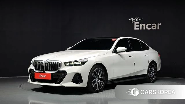 BMW 5 Series (G60) 2026 Белый из Кореи