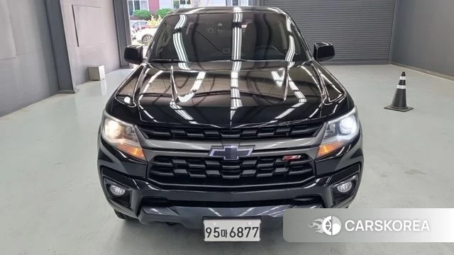 Chevrolet (GM Daewoo) Real New Colorado 2021 Черный из Кореи