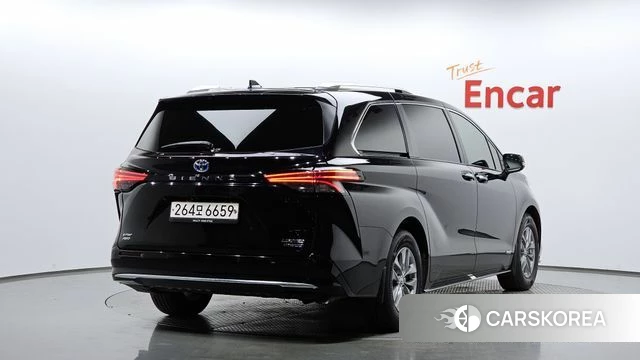 Toyota Sienna 4th Generation 2021 Черный из Кореи