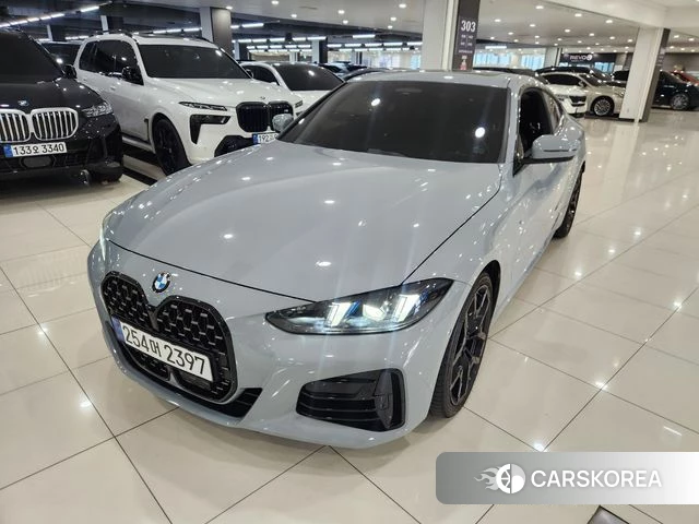 BMW 4 Series (G22) 2025 Цвет галактики из Кореи