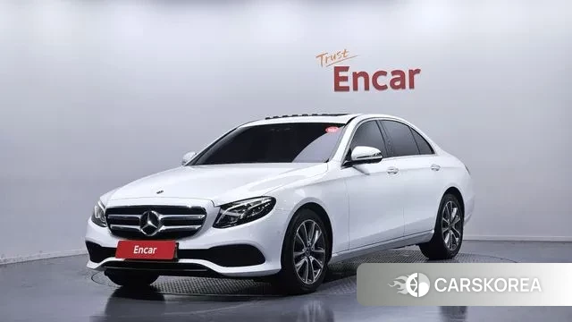Mercedes-Benz E-Class W213 2019 Белый из Кореи