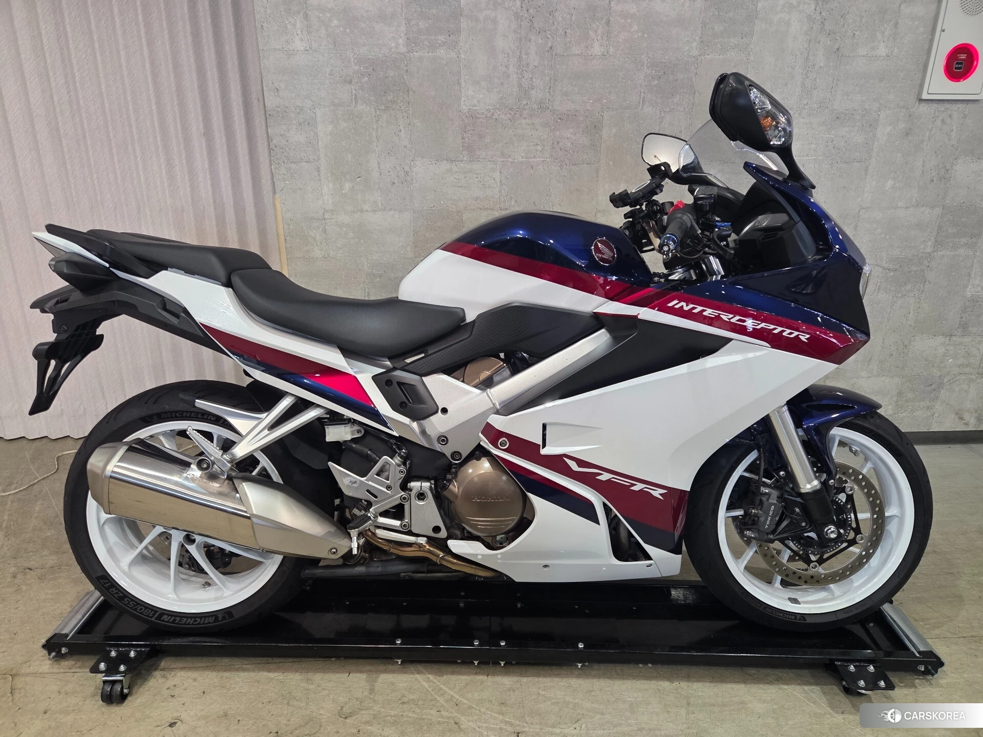 Проданный Honda VFR800F 2020 из Японии, фото 3