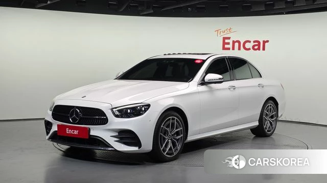 Mercedes-Benz E-Class W213 2022 Белый из Кореи