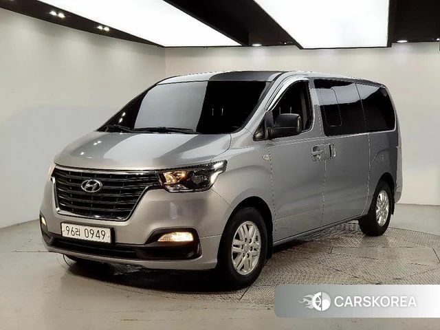 Hyundai The New Grand Starex 2019 Серебристо-серый из Кореи